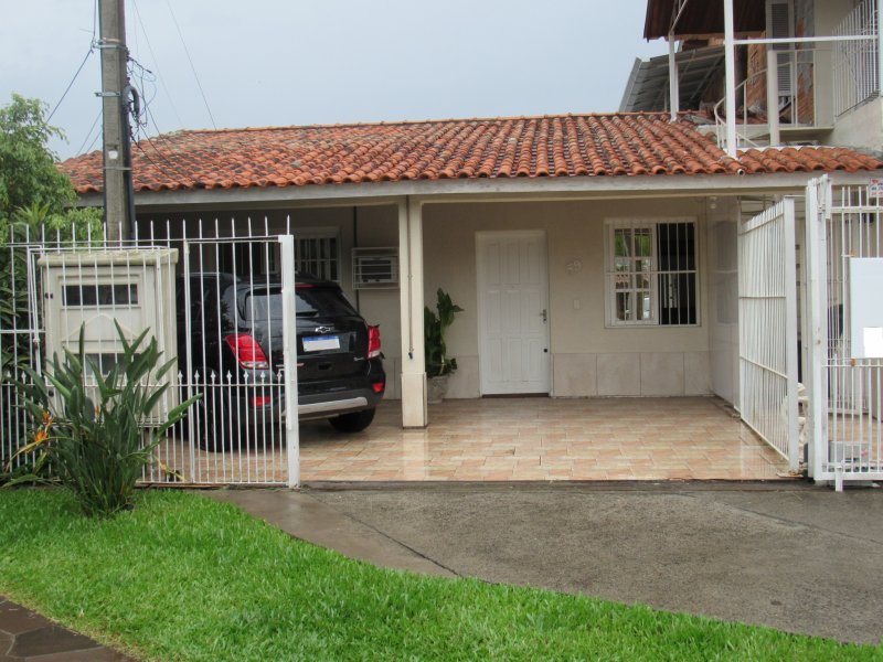 Casa - Canoas, RS no bairro Harmonia